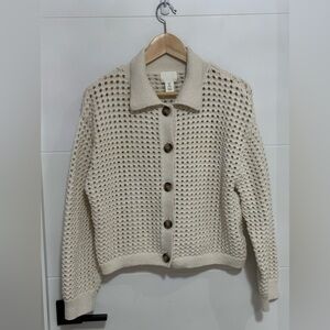 H&M: Women’s Knit Button-Up Cardigan (ptp approx 21in) -Size Medium